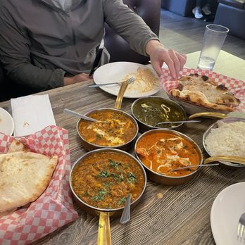 Saffron Indian Bistro - Indian Near Me - Banff, Alberta