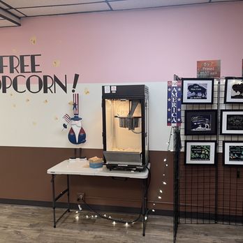 Nicky 2 Scoops Ice Cream Parlor - Nicky always pops fresh corn as a free treat - Ice Cream & Frozen Yogurt Near Me - Tonawanda, New York Nicky 2 Scoops Ice Cream Parlor - Nicky always pops fresh corn as a free treat - Ice Cream & Frozen Yogurt Near Me - Tonawanda, New York