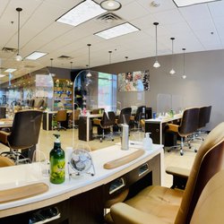 LA Nails Day Spa