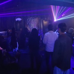 Ernie's Bar