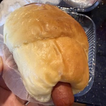 Ho Yuen Bakery - hot dog bun - Bakeries Near Me - Boston, Massachusetts