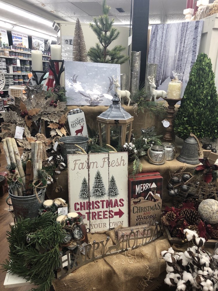 FARM & HOME HARDWARE Updated September 2024 120 S Main St, Wellington, Ohio Nurseries