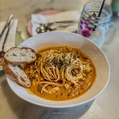 Mavi's Pizza and Pasta