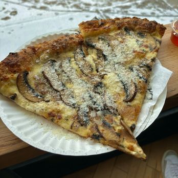 Pizzeria Badiali - Pizza Near Me - Toronto, Ontario
