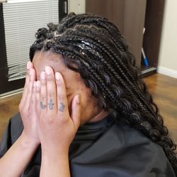 African hair braiding palace