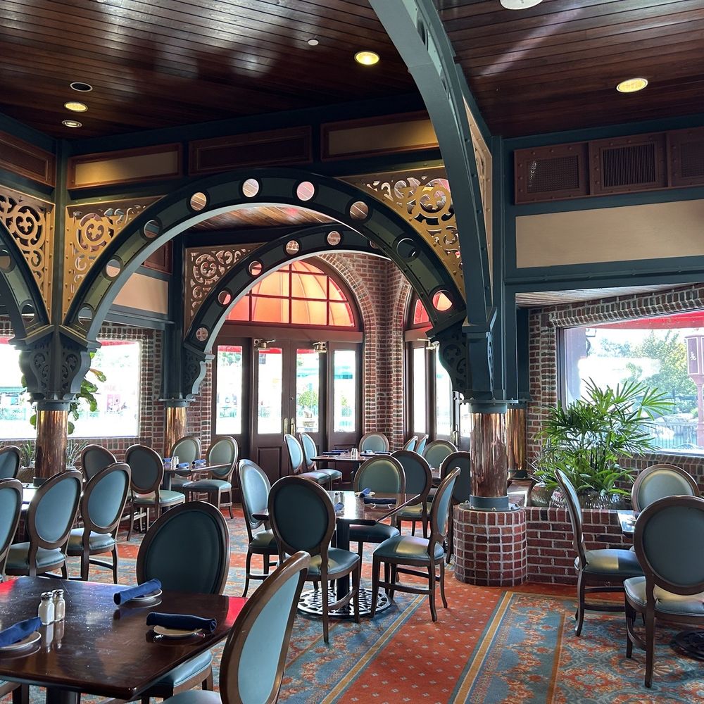 Lombard's Seafood Grille - Seafood Near Me - Orlando, Florida
