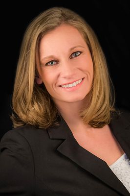 Emily Wojtowicz - 8z Real Estate