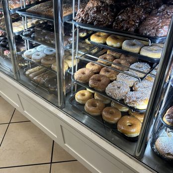 Yum Yum Donuts - donuts! - Donuts Near Me - San Jose, California