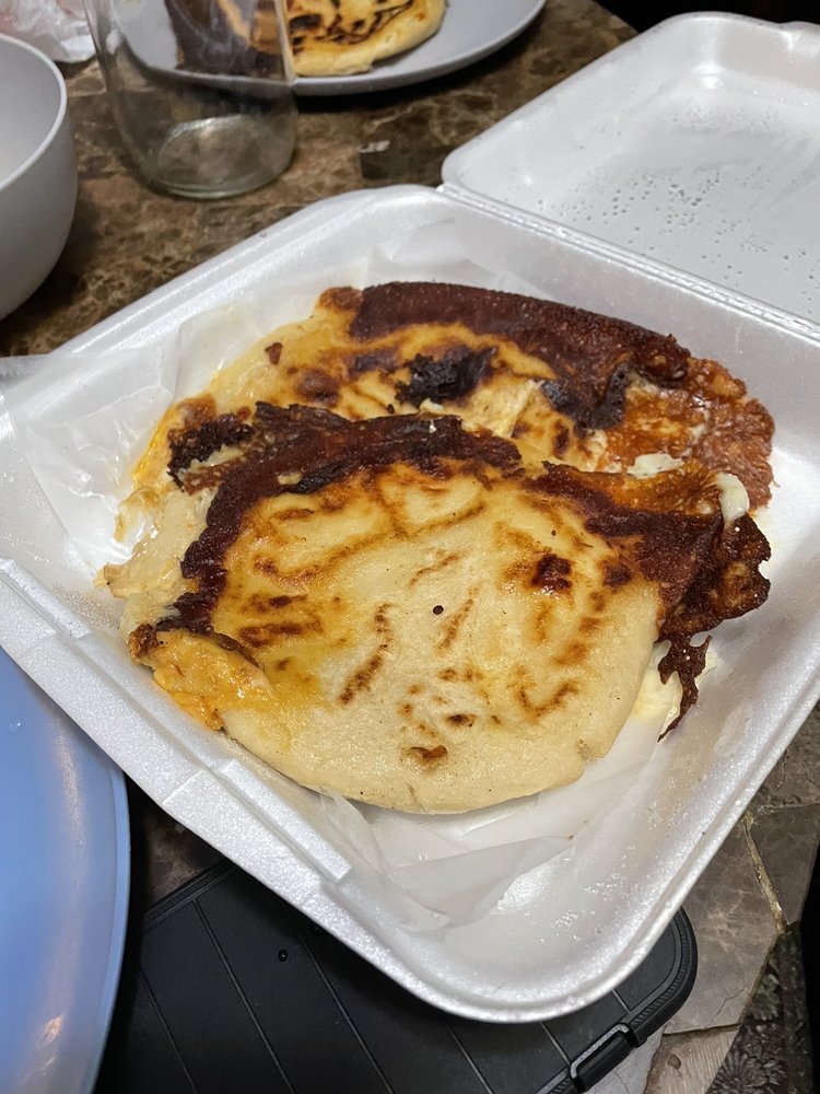 Rosa's Pupuseria Y Taqueria