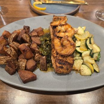 Brunch & Sip - Blackened Salmon and shrimp - Breakfast & Brunch Near Me - Los Angeles, California Brunch & Sip - Blackened Salmon and shrimp - Breakfast & Brunch Near Me - Los Angeles, California