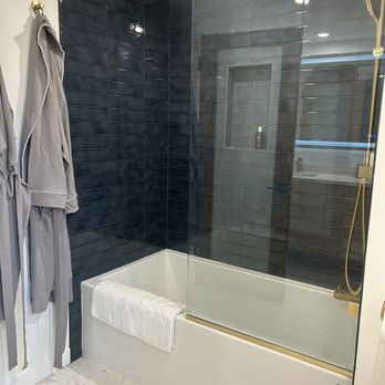 Third Arm Construction - Updated bath enclosure with deep soaking tub - General Contractors Near Me - Lynnwood, Washington
