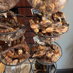 Community Pet Shop - Peep the stinky duck & turkey heads