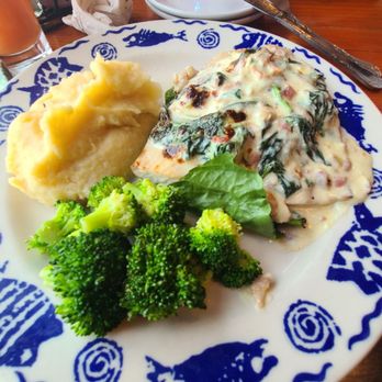 Sandbar & Grille - Mahi Mahi special (Rockerfeller), mashed potatoes and steamed broccoli - Seafood Near Me - Buxton, North Carolina Sandbar & Grille - Mahi Mahi special (Rockerfeller), mashed potatoes and steamed broccoli - Seafood Near Me - Buxton, North Carolina