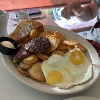 Bear Paw Cafe - French toast, eggs, home fries, sausage - Coffee & Tea Near Me - St. George, Utah