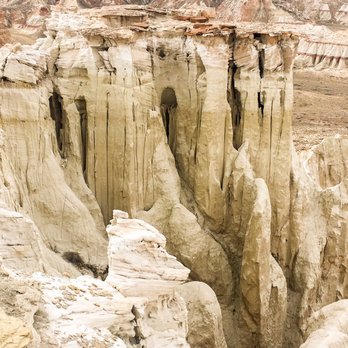 Coal Mine Canyon - Tours Near Me - Tuba City, Arizona Coal Mine Canyon - Tours Near Me - Tuba City, Arizona