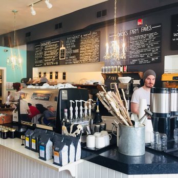 Lazy Daisy's Cafe - Cafes Near Me - Toronto, Ontario