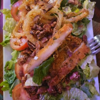 Johnny Carino's - Chicken walnut salad - Italian Near Me - Downey, California Johnny Carino's - Chicken walnut salad - Italian Near Me - Downey, California