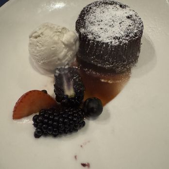 Pamplemousse Grille - Warm chocolate cake - New American Near Me - Solana Beach, California