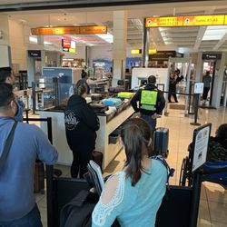 TSA Checkpoint Pier A - New system, shity service!!