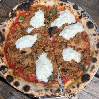 Il Brutto - Burrata pizza - Italian Near Me - Austin, Texas