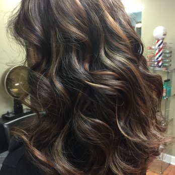 Corner Salon - Hair Salons Near Me - Lockport, Illinois