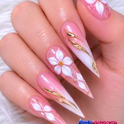 Ann's Nails & Spa