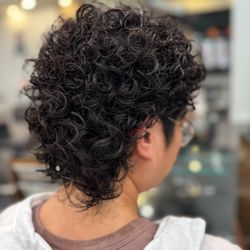 New Look...New Experience...New you
Visit: www.NewHairBoutiqueSalon.com