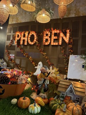 Pho Ben Houston - Heights by null