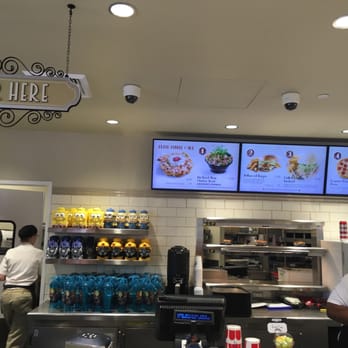 Hollywood & Dine - For funnel cake! - Specialty Food Near Me - Universal City, California