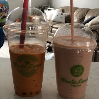 Fruitland Fresh - Large Thai tea with boba (drank some in the car lol) & regular strawberry mango fruit smoothie - Korean Near Me - Anchorage, Alaska