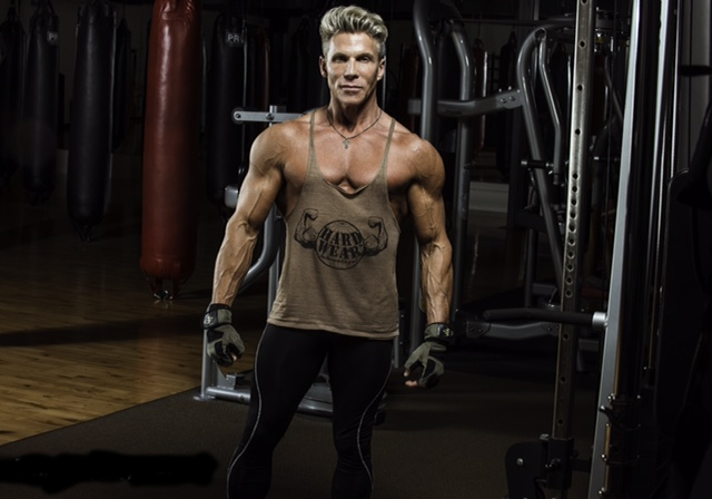 Phillip James Fitness Logo