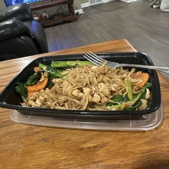Eat Thai - "Pad See-Ew" - Thai Near Me - Ann Arbor, Michigan