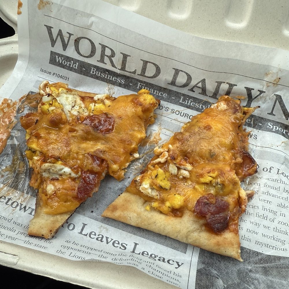 Fiddle's Lunch Box - Breakfast Flatbread Pizza (with Bacon) - Salad Near Me - Yakima, Washington