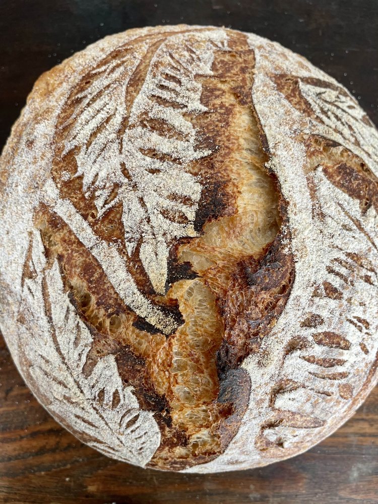 MOMO Sourdough Logo