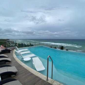 Mvngata - Roof top pool - Resorts Near Me - Playa del Carmen, ROO
