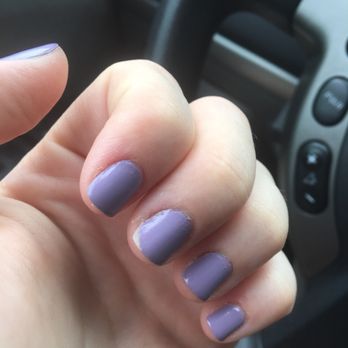 Nail Victorious - Left hand, middle nail already chipped after the next day! Hasn't even been 24 hours - Nail Salons Near Me - Burlington, New Jersey