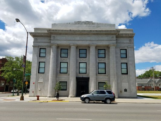 Stony Island Arts Bank by null
