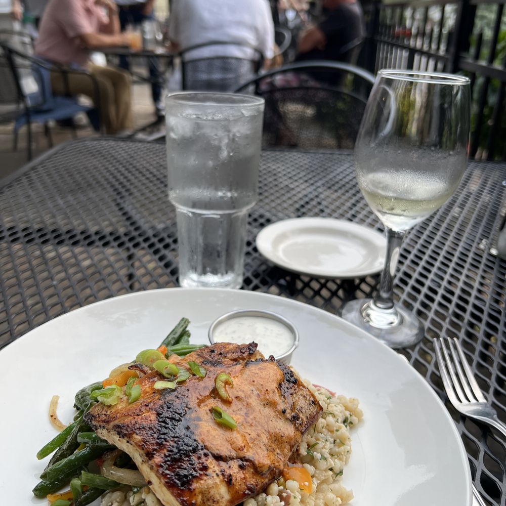 Rain - Dinner - American Near Me - Abingdon, Virginia Rain - Dinner - American Near Me - Abingdon, Virginia