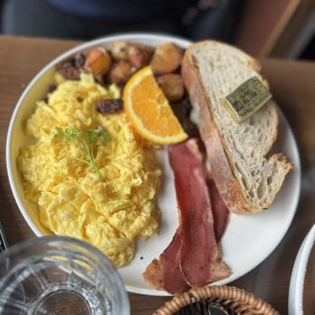 Four Chairs - Breakfast & Brunch Near Me - San Francisco, California