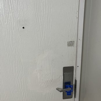 Rodeway Inn & Suites Canyon Lake I-15 - No lock on the door? - Hotels Near Me - Canyon Lake, California Rodeway Inn & Suites Canyon Lake I-15 - No lock on the door? - Hotels Near Me - Canyon Lake, California