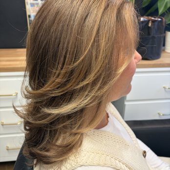 Bluume Hair Co - Hair Salons Near Me - Squamish, British Columbia Bluume Hair Co - Hair Salons Near Me - Squamish, British Columbia
