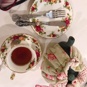 Lisa's Tea Treasures - Tea Rooms Near Me - Los Altos, California