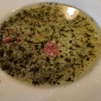 Alfredo’s Restaurant - Complimentary seasoned olive oil served with warm bread - Italian Near Me - New City, New York