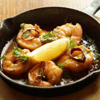 Mia’s Cantina - Camarones al ajillo Garlicky shrimp - Cocktail Bars Near Me - Wheeling, Illinois