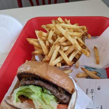 In-N-Out Burger - Fast Food Near Me - Goleta, California In-N-Out Burger - Fast Food Near Me - Goleta, California