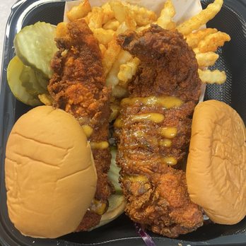 Dave's Hot Chicken - Dave's #2: 2 Sliders w/ Fries - Chicken Shop Near Me - Bakersfield, California Dave's Hot Chicken - Dave's #2: 2 Sliders w/ Fries - Chicken Shop Near Me - Bakersfield, California