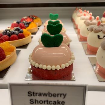 Bibble & Sip - Strawberry Short Cake Tart - Coffee & Tea Near Me - New York, New York Bibble & Sip - Strawberry Short Cake Tart - Coffee & Tea Near Me - New York, New York