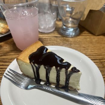 Walnut Creek Winery - Chocolate cheesecake - Wineries Near Me - Holt, Missouri Walnut Creek Winery - Chocolate cheesecake - Wineries Near Me - Holt, Missouri
