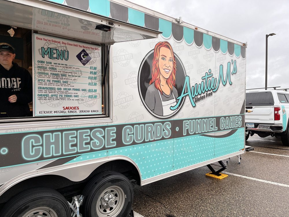 Auntie M's Gluten Free Food Truck Logo