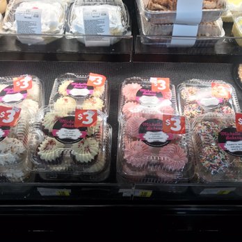 Rowe's Supermarket - a display of cupcakes - Grocery Near Me - Jacksonville, Florida Rowe's Supermarket - a display of cupcakes - Grocery Near Me - Jacksonville, Florida